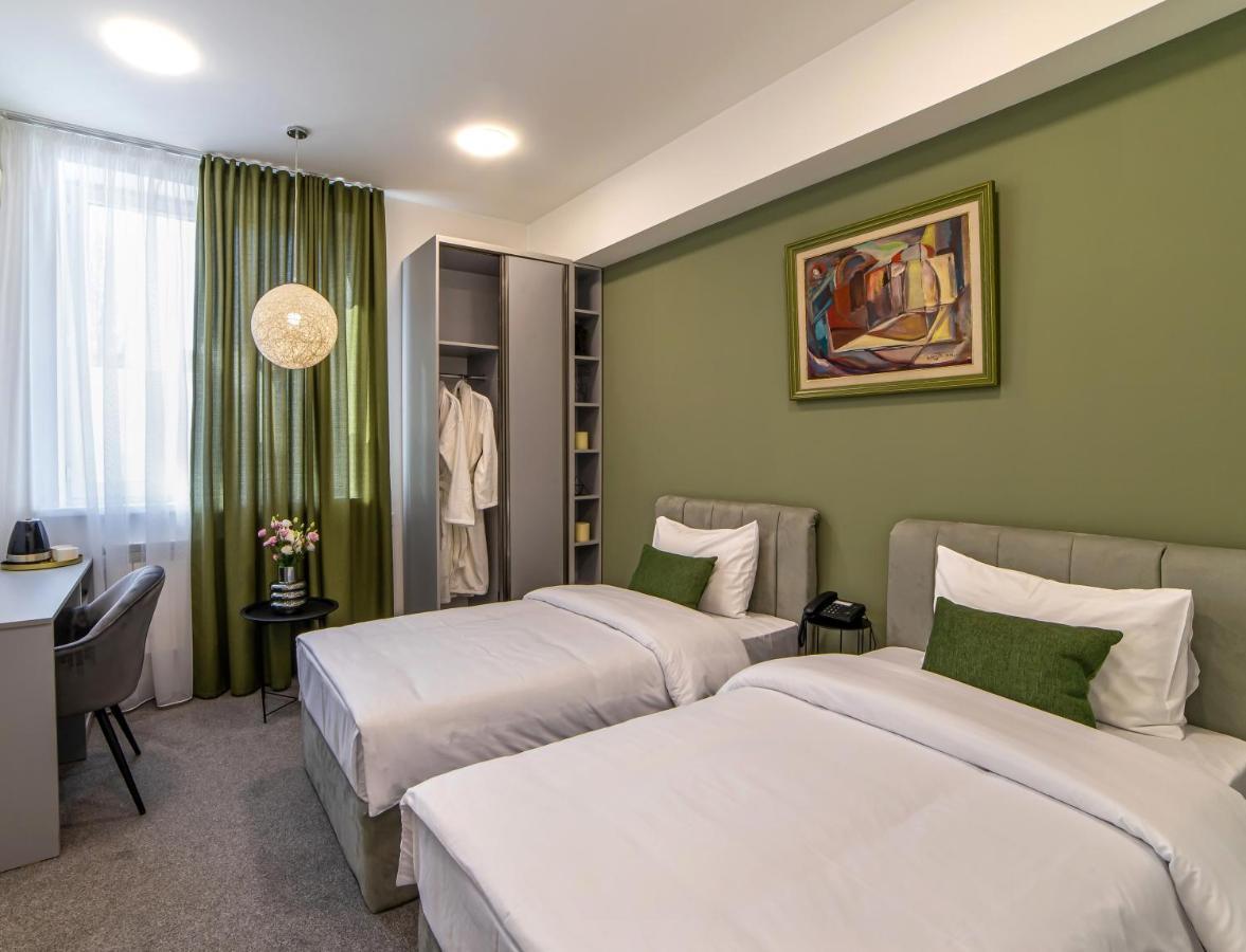 Benefice Hotel Erivan Dış mekan fotoğraf