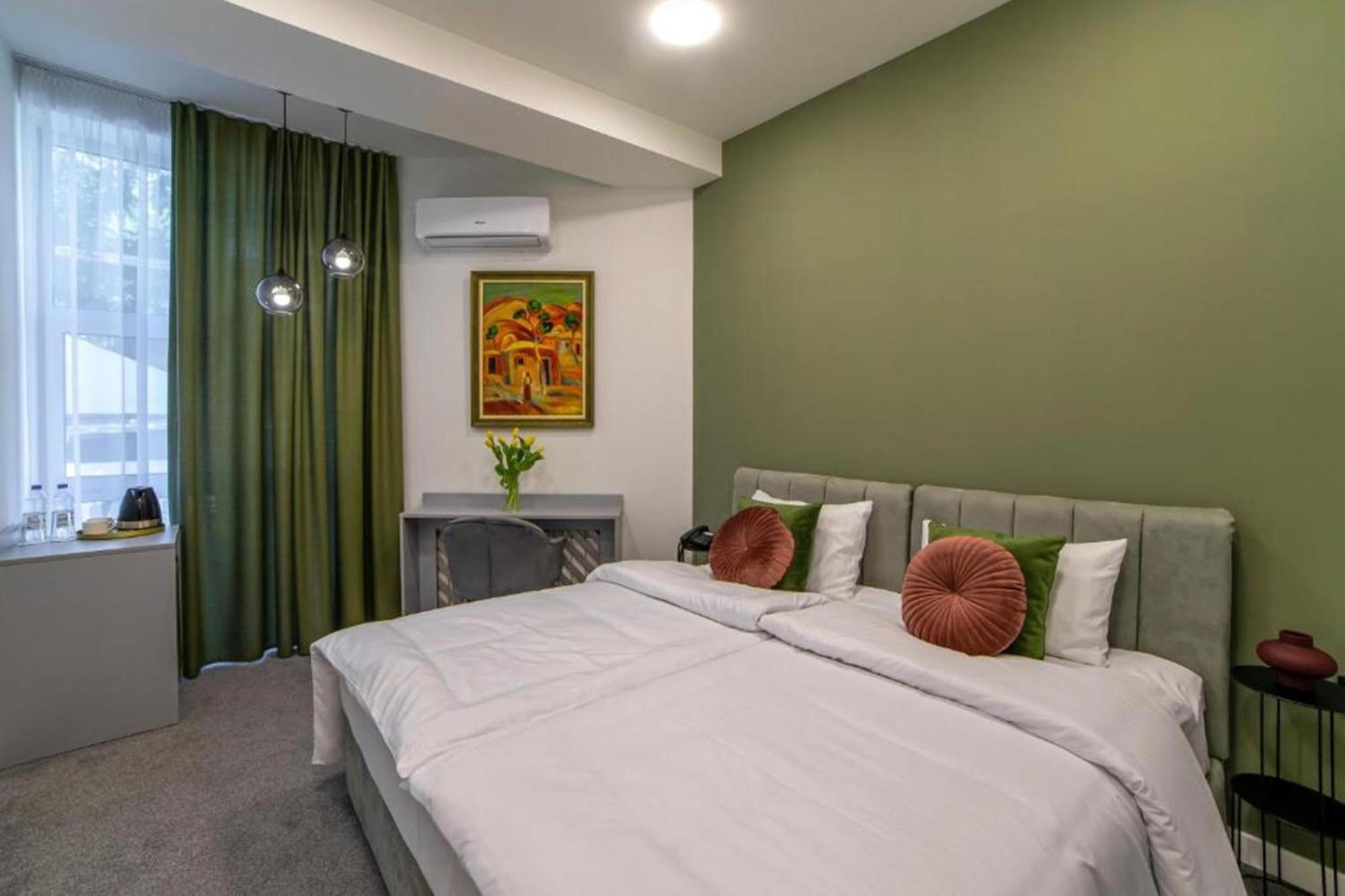 Benefice Hotel Erivan Dış mekan fotoğraf